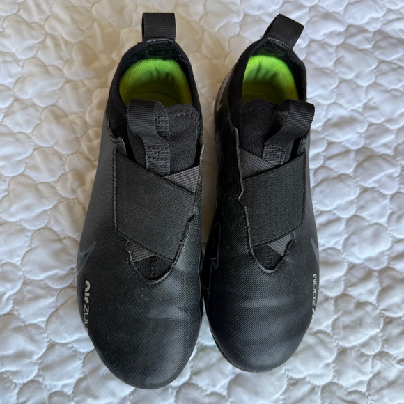 Nike Mercurial Zoom Vapor Kids Cleats Size 3.5Y - Picture 2 of 7